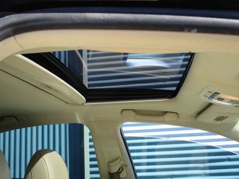 Used 2011 Lexus IS 250 w/ Premium Pkg Value Edition RWD image 9