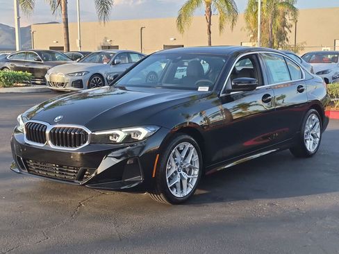 New 2026 BMW 330i Sedan RWD image 5