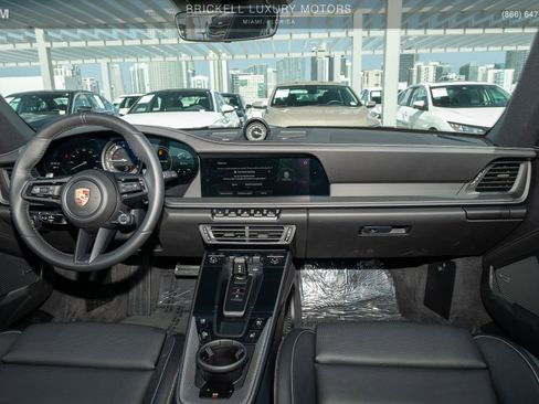 Used 2024 Porsche 911 Carrera S image 10