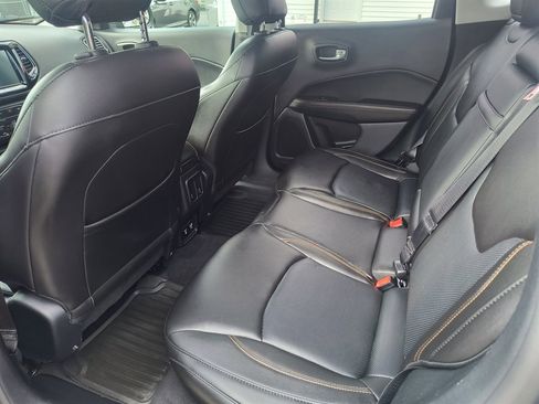 Used 2018 Jeep Compass Limited image 31