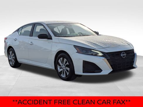 Used 2025 Nissan Altima 2.5 S image 4