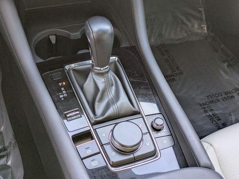 Used 2020 MAZDA MAZDA3 AWD Sedan w/ Premium Package image 24