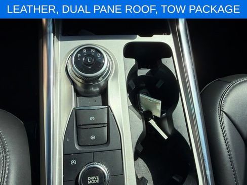 Used 2024 Ford Explorer XLT w/ Equipment Group 202A AWD/4WD image 21