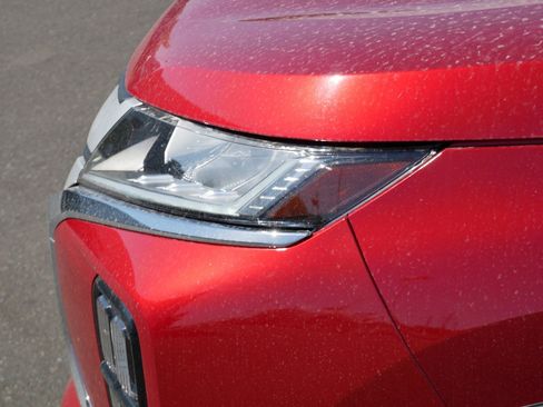 Used 2025 Mitsubishi Outlander Sport SE AWD/4WD image 16