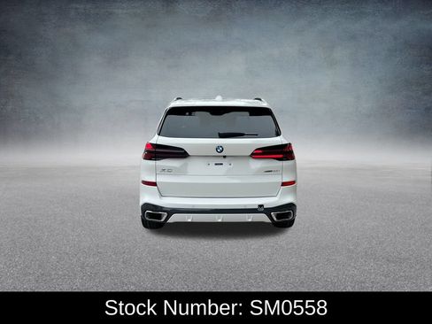 New 2026 BMW X5 xDrive40i w/ M Sport Package AWD/4WD image 7