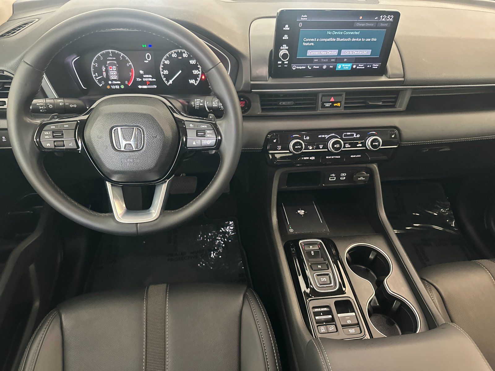 Used 2025 Honda Pilot Touring image 14