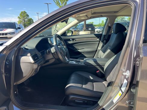 Used 2022 Honda Accord Touring image 24