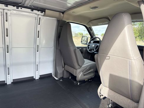 New 2026 Chevrolet Express 2500 Extended w/ Driver Convenience Package RWD image 15