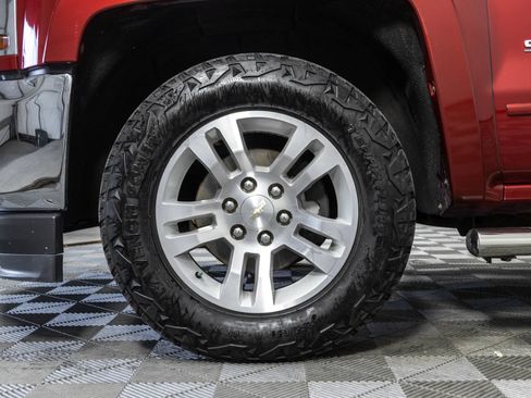 Used 2018 Chevrolet Silverado 1500 LT w/ All Star Edition AWD/4WD image 42