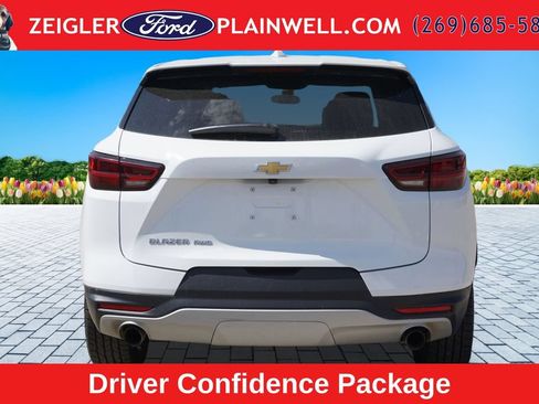 Used 2023 Chevrolet Blazer LT w/ Driver Confidence Package AWD/4WD image 4