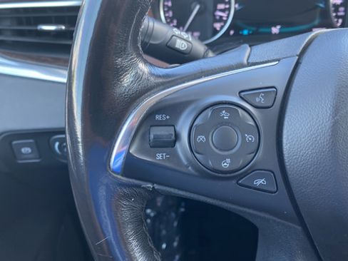 Used 2018 Buick Enclave Avenir w/ Avenir Technology Package AWD/4WD image 36