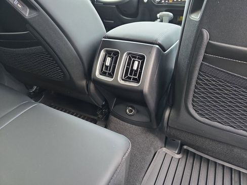 New 2026 Kia Sorento S image 13