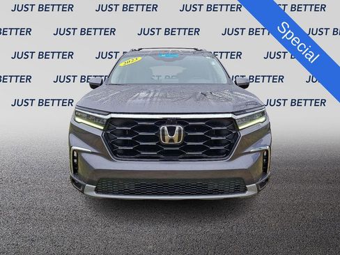 Certified 2023 Honda Pilot Elite image 2