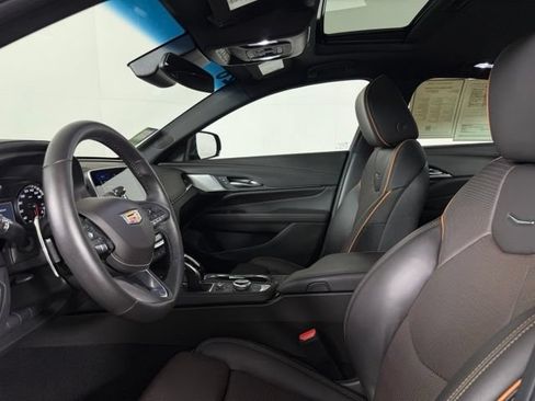 Used 2026 Cadillac CT4 V RWD image 21