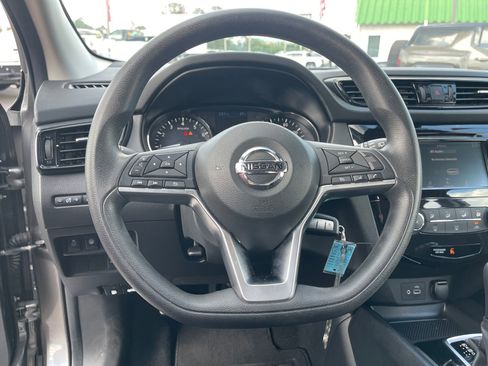 Used 2021 Nissan Rogue Sport S FWD image 16
