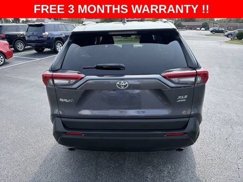 Used 2020 Toyota RAV4 XLE AWD/4WD image 29