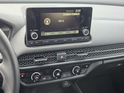 Used 2025 Honda HR-V Sport image 25