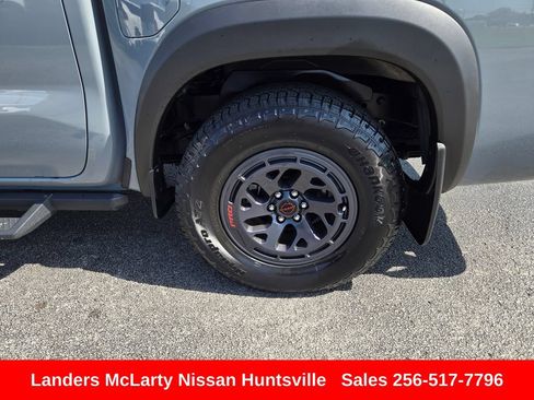 Used 2025 Nissan Frontier Pro-X w/ Pro Convenience Package RWD image 12