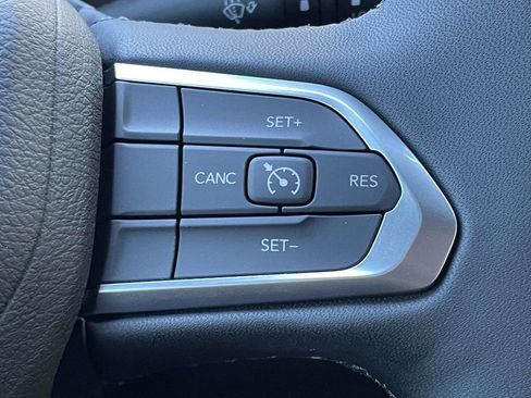 New 2026 Jeep Compass Latitude AWD/4WD image 30