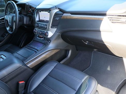 Used 2018 GMC Yukon XL Denali w/ Open Road Package image 35