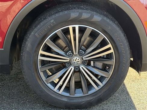 Used 2019 Volkswagen Tiguan SE image 24