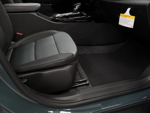 New 2026 Chevrolet Trax LT w/ Driver Confidence Package FWD image 29
