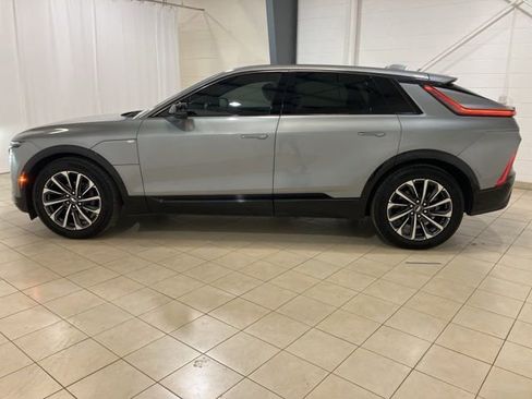 Used 2024 Cadillac Lyriq Sport image 2