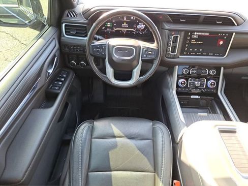 Used 2022 GMC Yukon Denali image 10