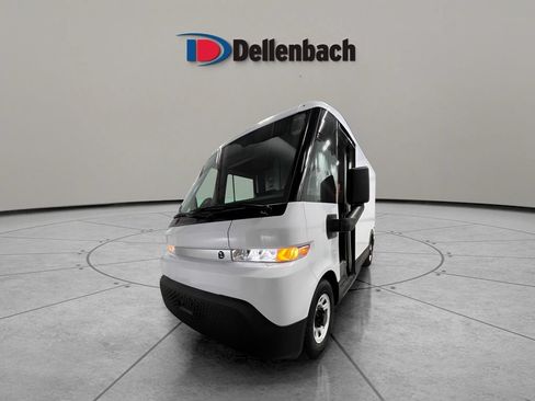 Used 2024 Chevrolet Brightdrop 400 w/ Commercial Equipment Package AWD/4WD image 5