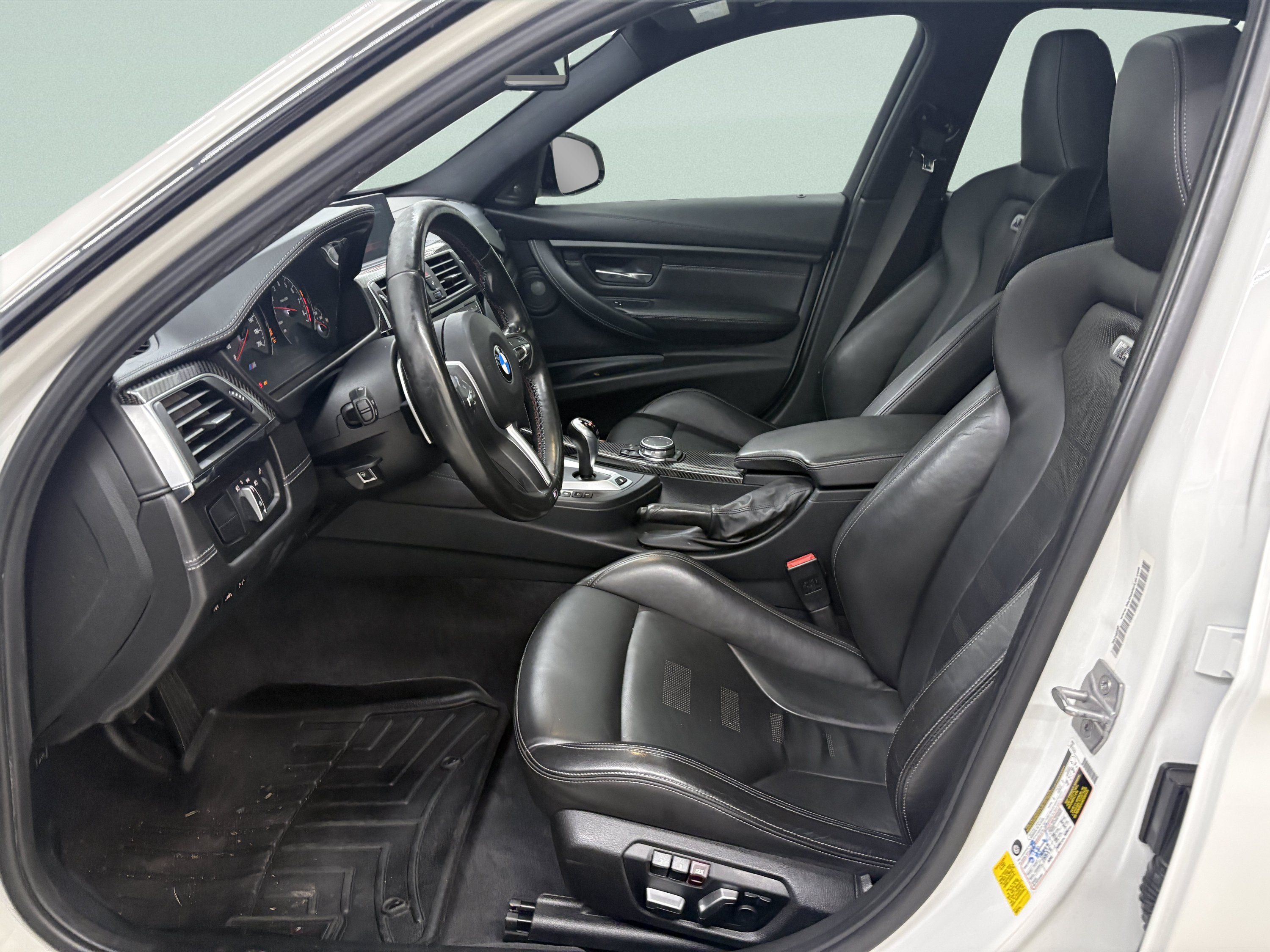 Used 2017 BMW M3 RWD image 11