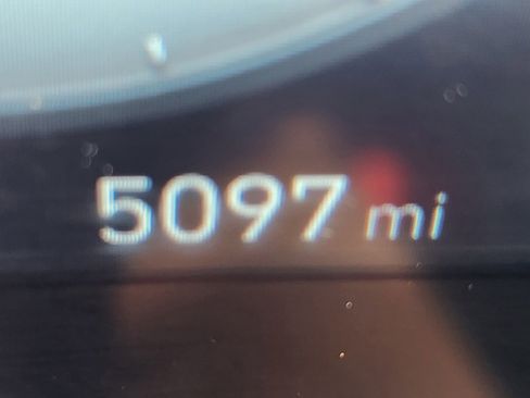 Used 2025 Hyundai Elantra N Base image 27