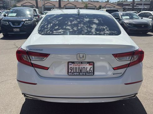 Used 2019 Honda Accord Hybrid image 11