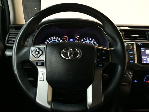 Used 2016 Toyota 4Runner SR5 Premium image 44