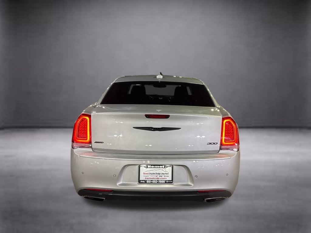 Used 2022 Chrysler 300 Touring L w/ Popular Equipment Group AWD/4WD image 6
