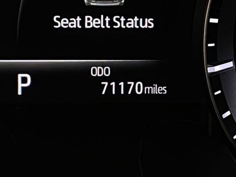 Used 2021 Toyota Highlander Limited image 21