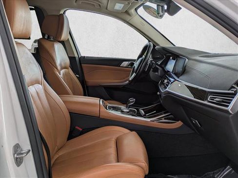 Used 2019 BMW X7 xDrive40i w/ Premium Package image 27