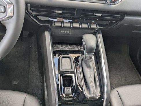 New 2025 GMC Canyon Elevation w/ Convenience Package image 21