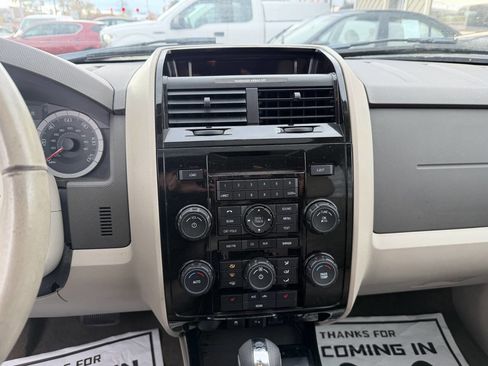 Used 2009 Ford Escape Limited image 32