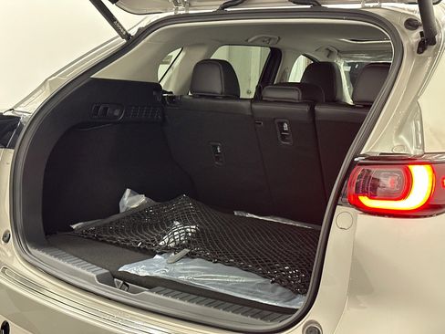 New 2025 MAZDA CX-5 AWD 2.5 S w/ Preferred Package image 6