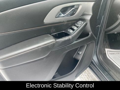 Used 2019 Chevrolet Traverse LT image 13
