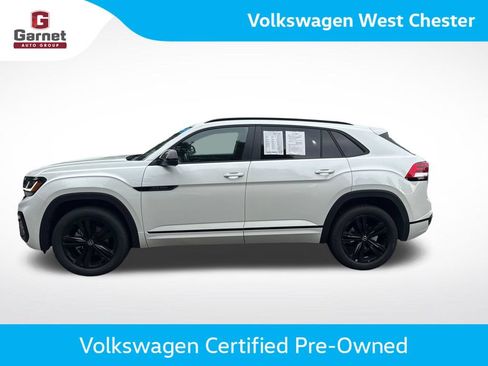 Certified 2023 Volkswagen Atlas Cross Sport SEL R-Line AWD/4WD image 2