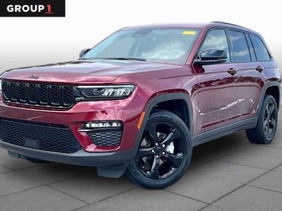 Used 2023 Jeep Grand Cherokee Limited w/ Black Appearance Package