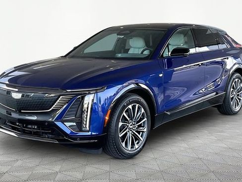 New 2026 Cadillac Lyriq Sport RWD image 3