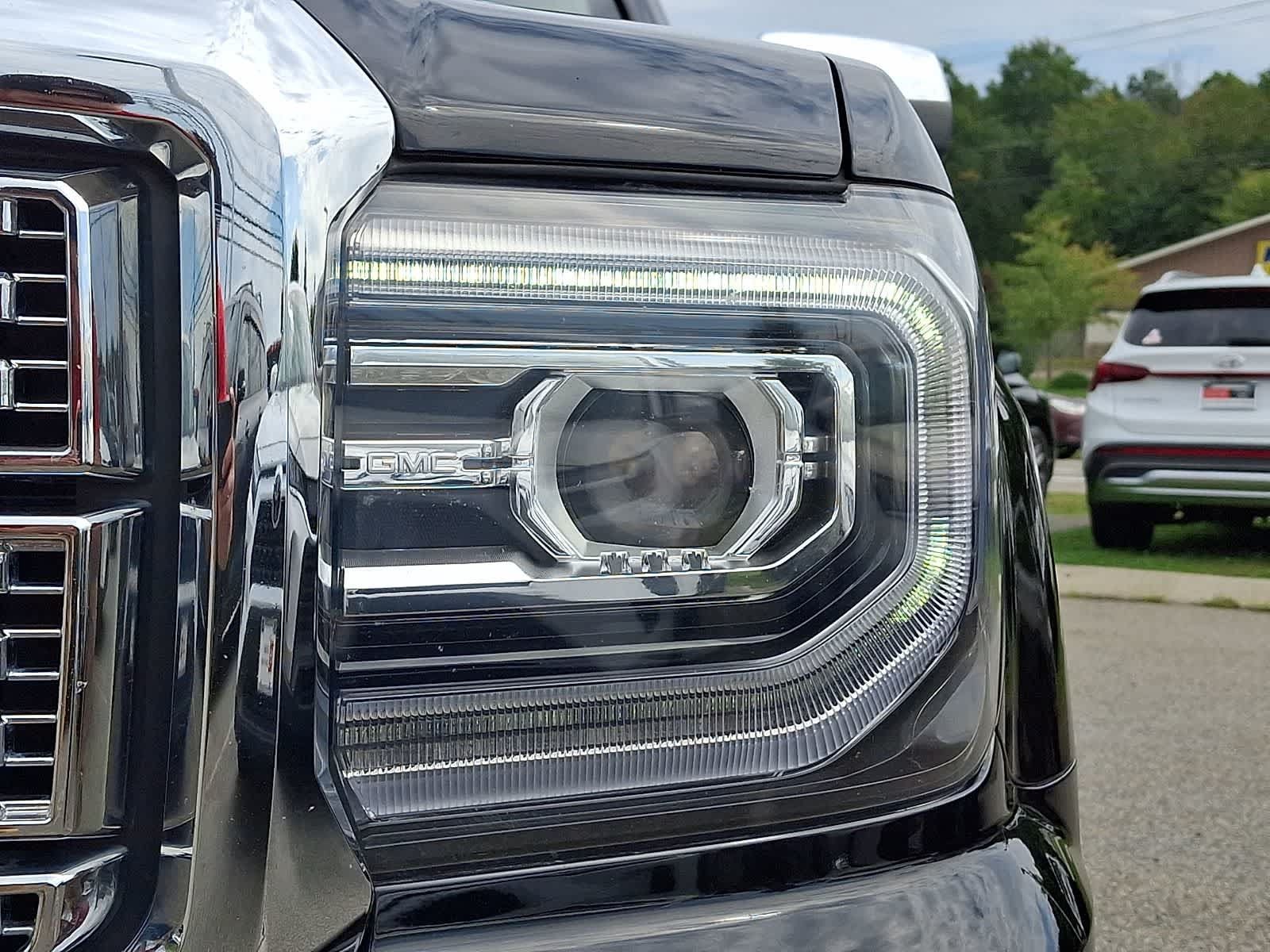 Used 2018 GMC Sierra 1500 Denali AWD/4WD image 10