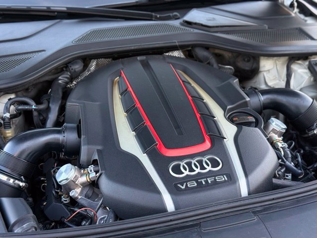 Used 2013 Audi S8 AWD/4WD image 44