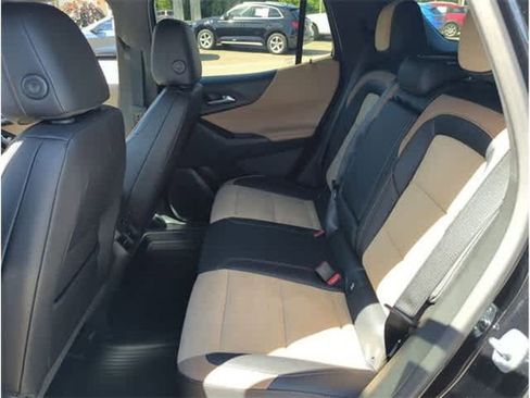 New 2026 Chevrolet Equinox ACTIV w/ Convenience Package III FWD image 25