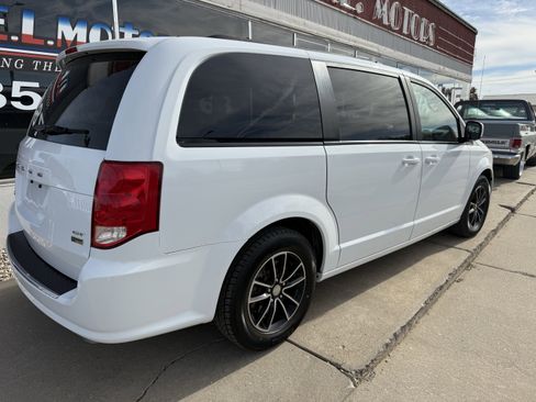 Used 2018 Dodge Grand Caravan GT image 8