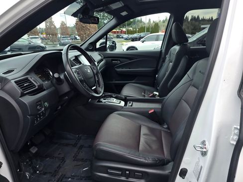 Certified 2023 Honda Ridgeline Black Edition image 3