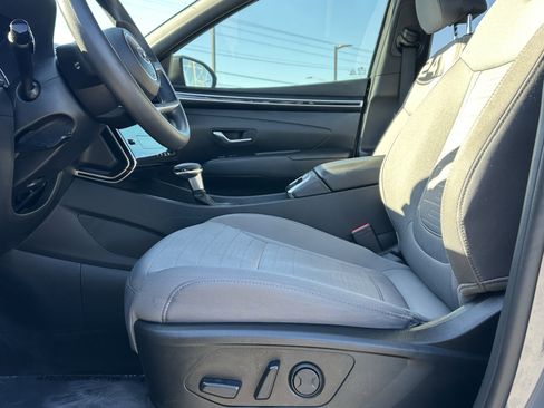 Used 2024 Hyundai Santa Cruz SEL image 11