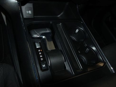 Used 2022 Ford F150 XLT w/ Equipment Group 302A High image 18